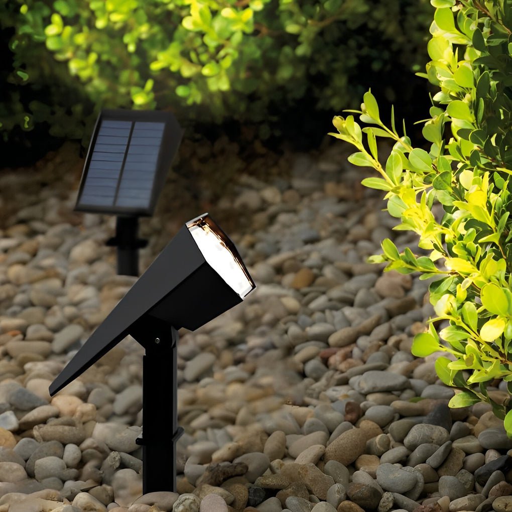 Naomi – Solar RGB Gartenstrahler