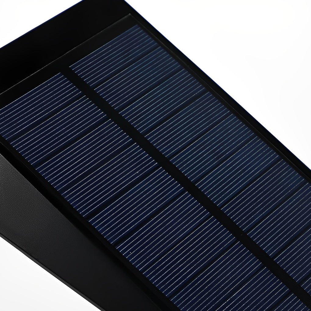 Naomi – Solar RGB Gartenstrahler
