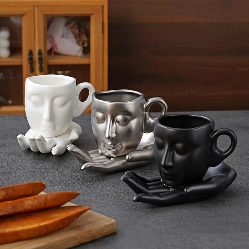 BrewFace – Kaffeetassen im Gesichtsstil für minimalistische Ästhetik