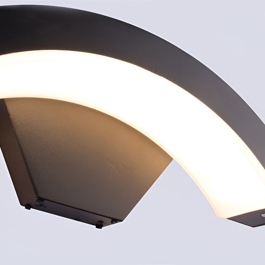 Akagi – Gebogene LED Außenwandleuchte