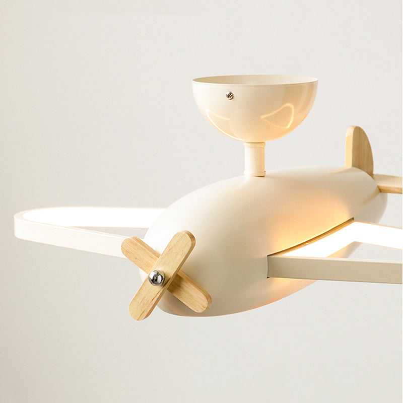 Aerilo – Deckenleuchte im Flugzeug-Design für traumhafte Lichtmomente