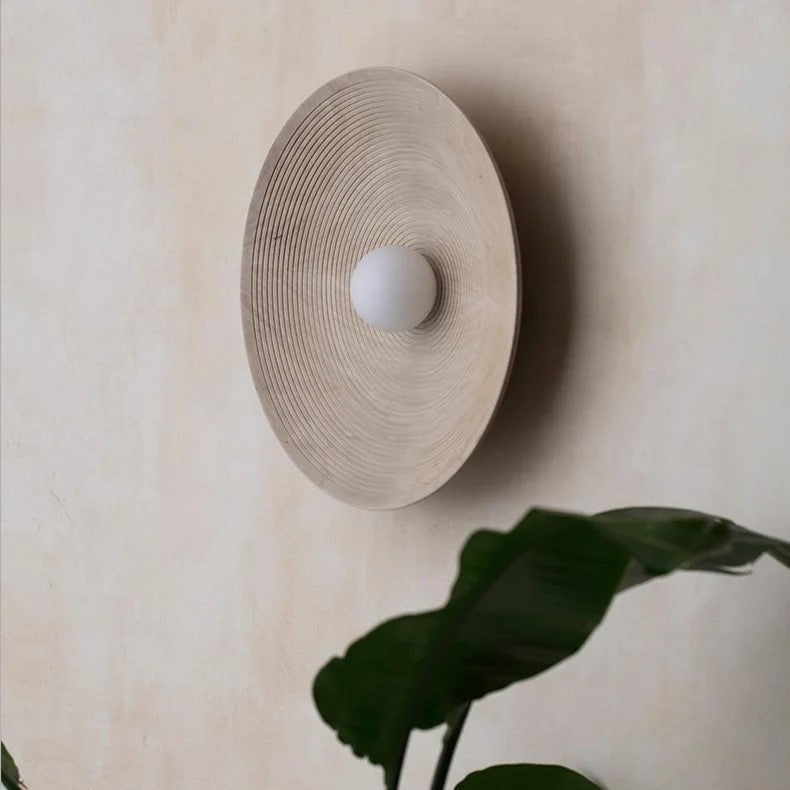 Haru – Dekorative Nachttisch-Wandlampe