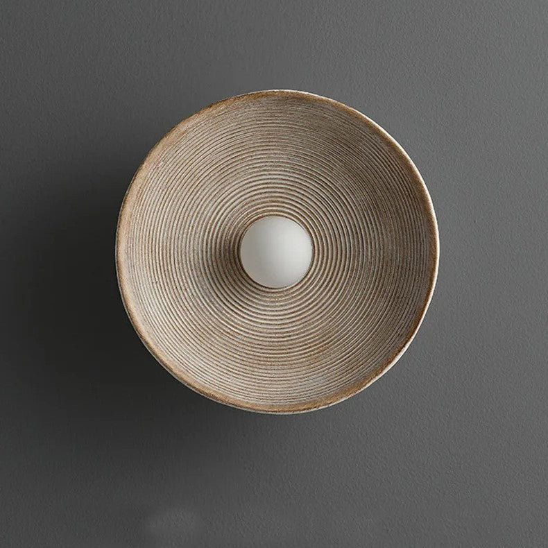 Haru – Dekorative Nachttisch-Wandlampe