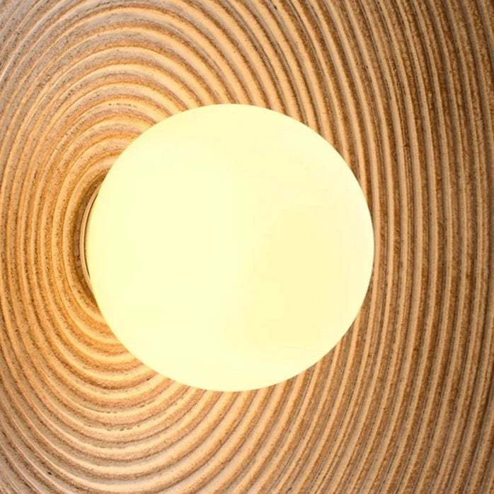 Haru – Dekorative Nachttisch-Wandlampe