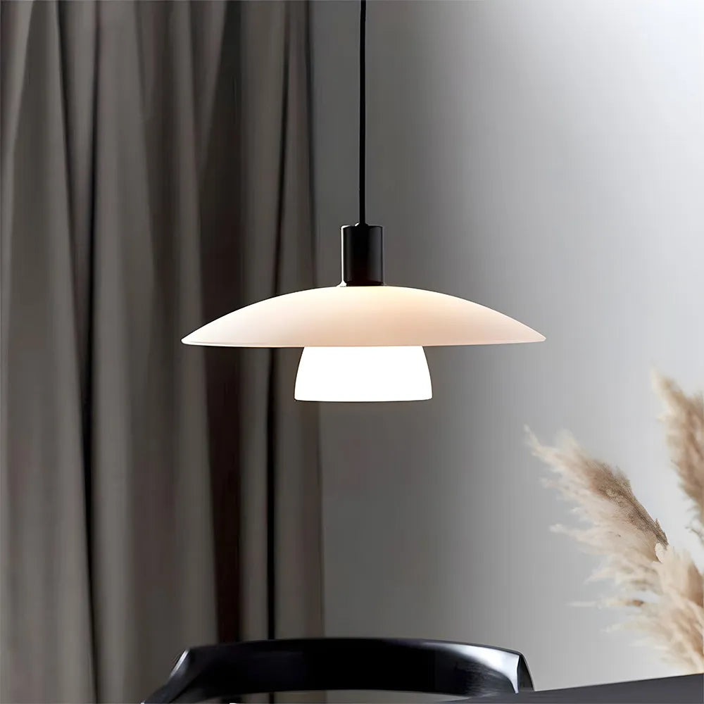 Libby – Schlichte Glas Pendelleuchte