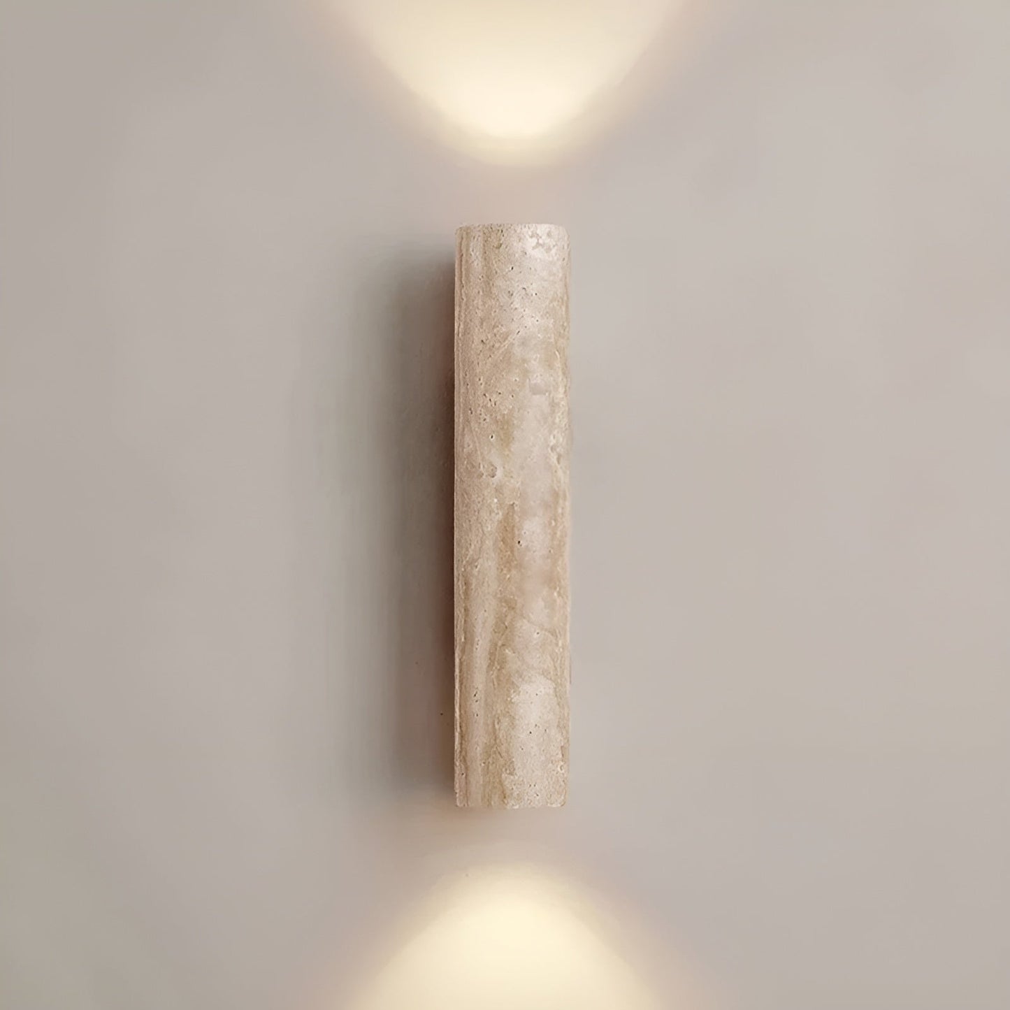 Adrian – Moderne Travertin-Wandlampe