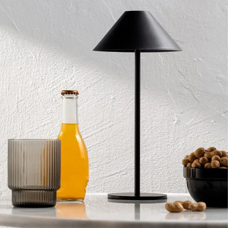 Kiyomi – Kabellose Wasserdichte LED-Tischlampe