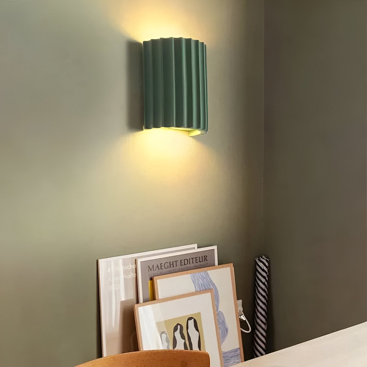 Theo – Nordic Design Resin Wandleuchte