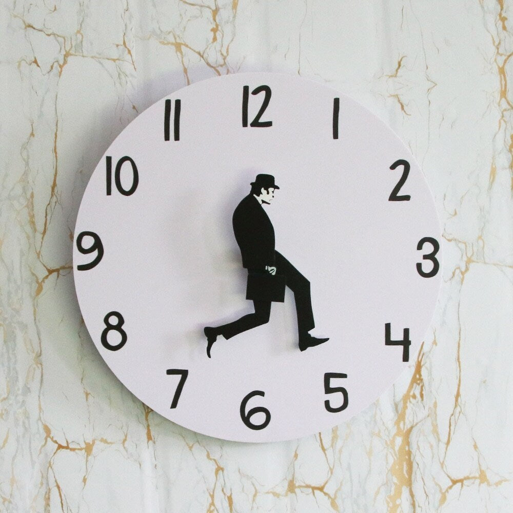 Roku – Minimalistische Lustige Wanduhr