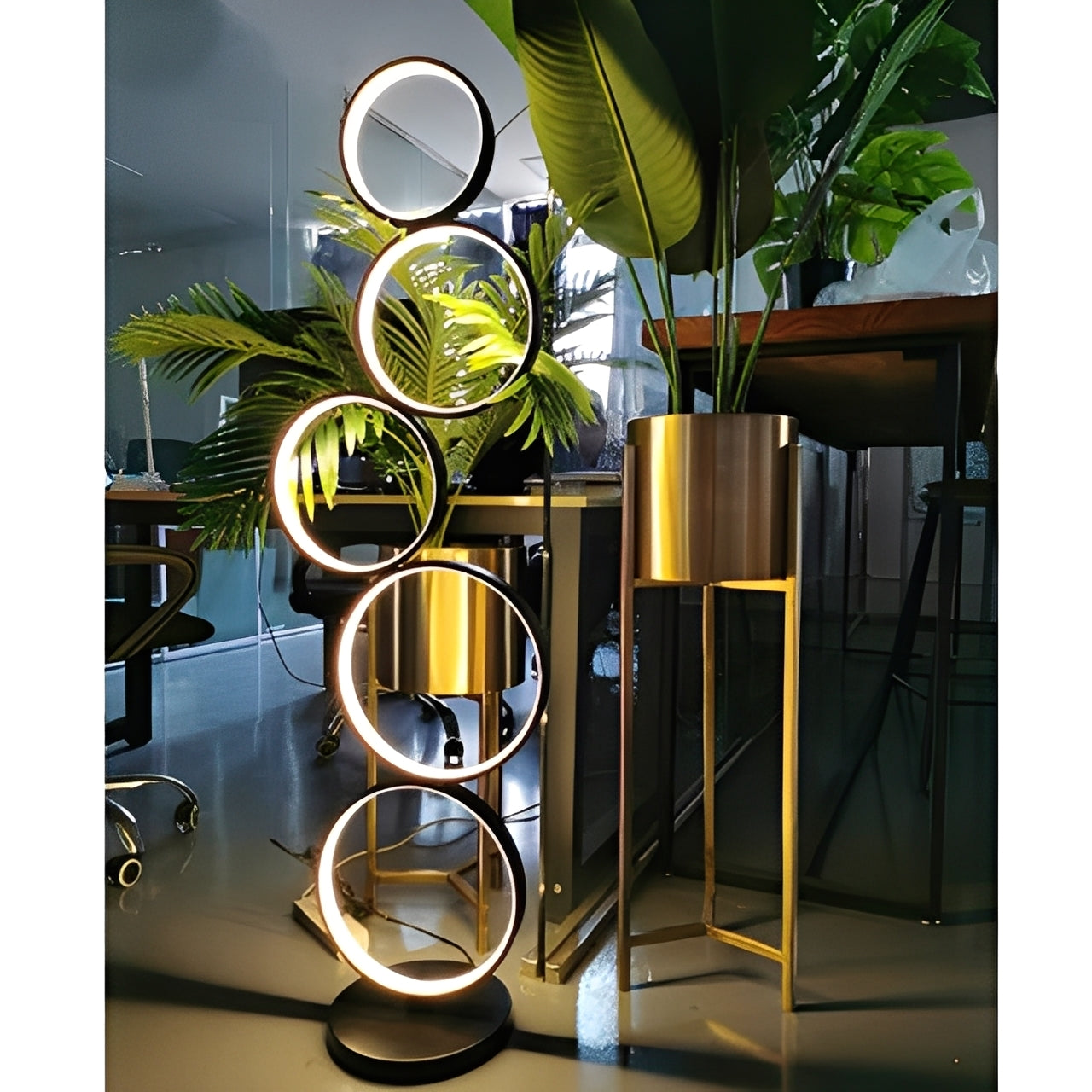 Marlin – Elegante LED Ring-Stehlampe