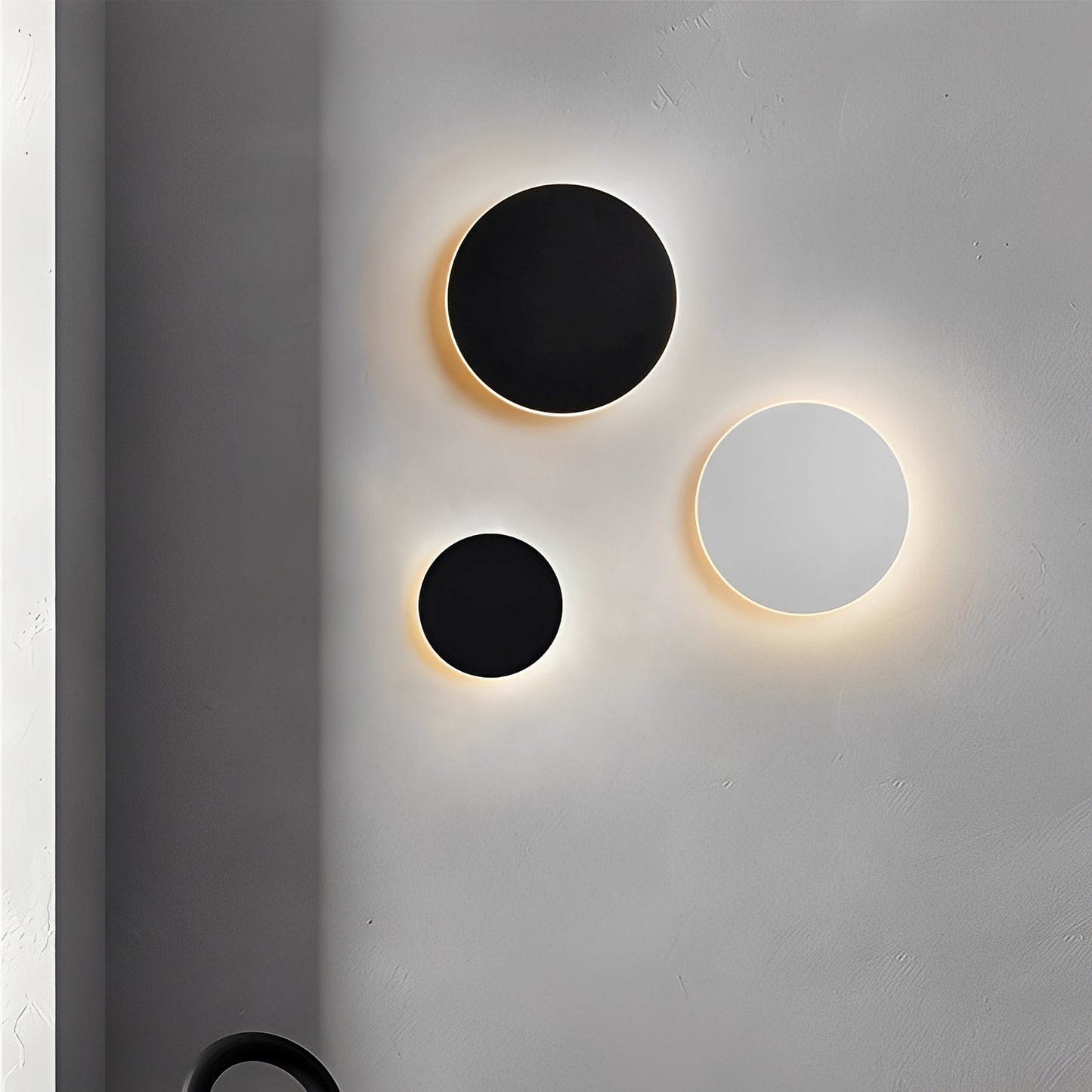 Theo – Schlichte Wandleuchte für Flur