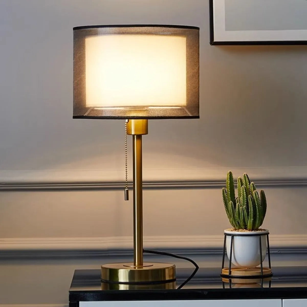 Elio – Retro-Nachttischlampe mit Zugschalter