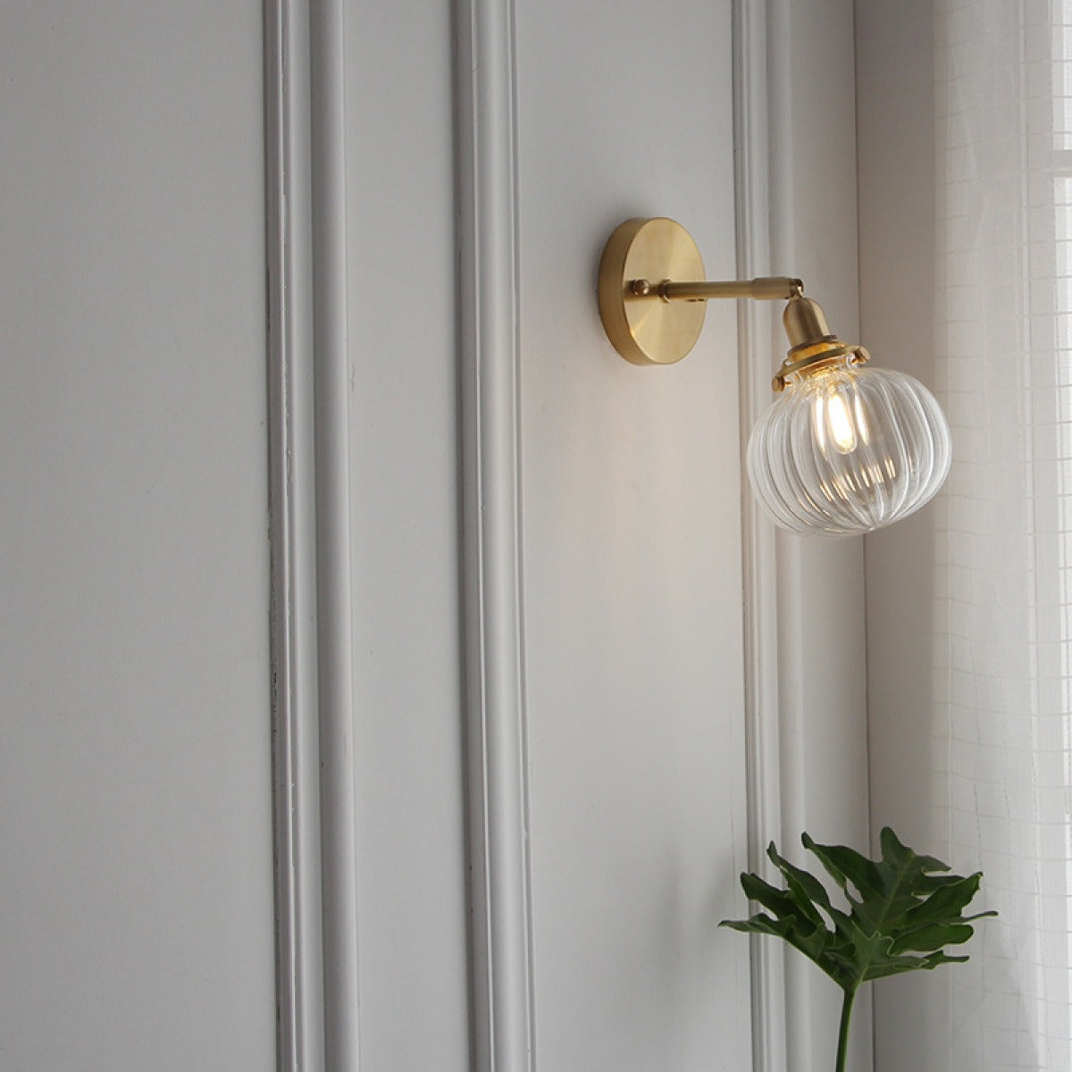 Aveline – Strukturierte Glas-Kugel Wandleuchte