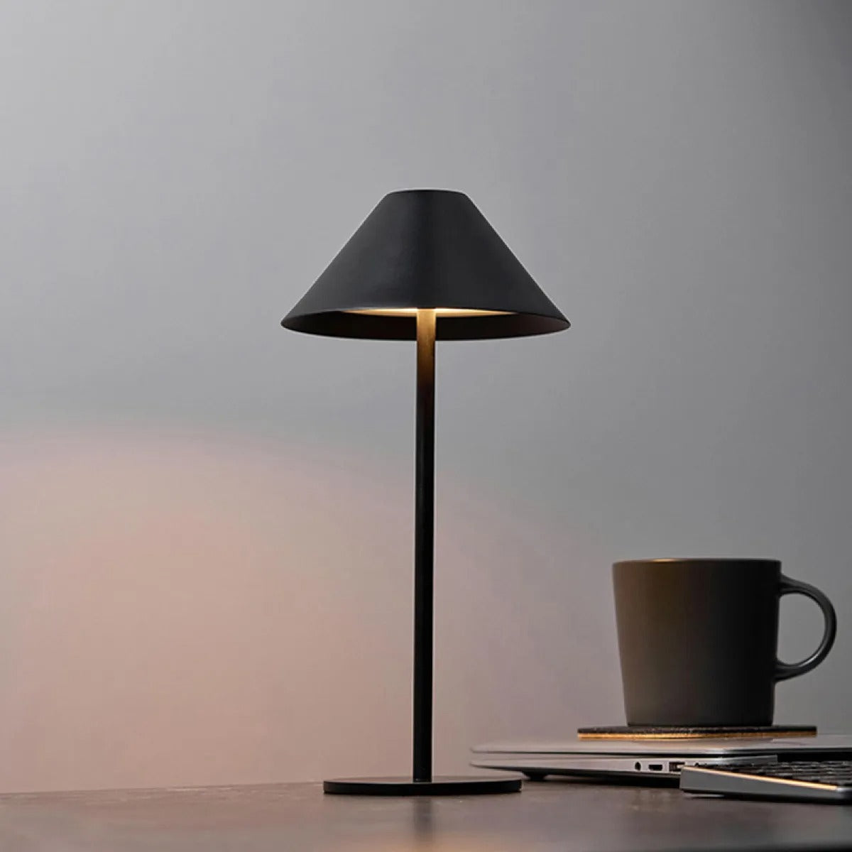 Kiyomi – Kabellose Wasserdichte LED-Tischlampe