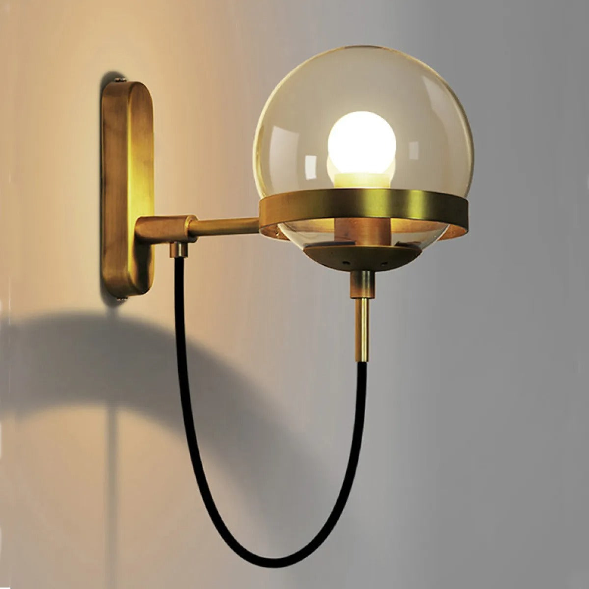 Oskar – Retro Glas Wandlampe