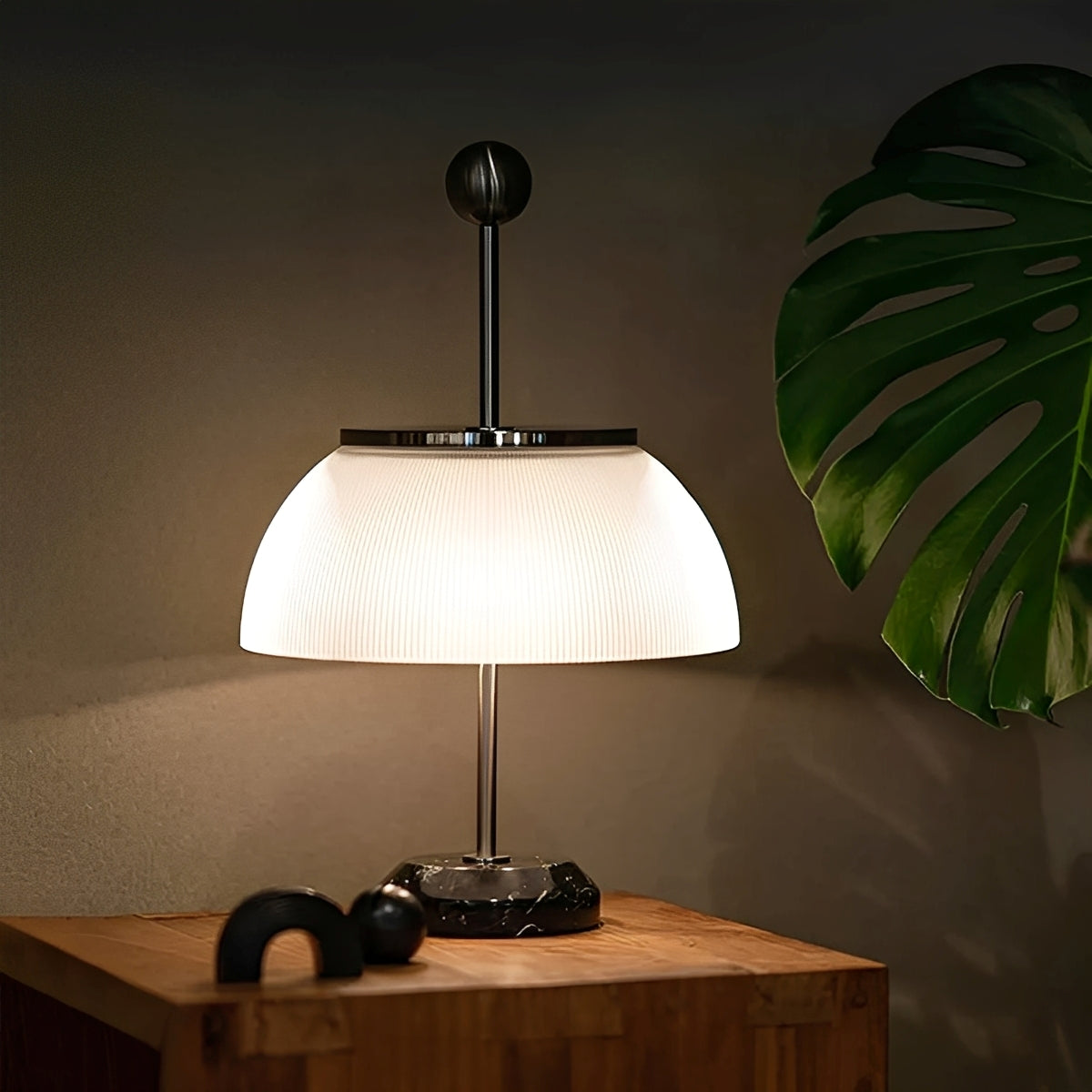Gary – Moderne Minimalistische Tischlampe