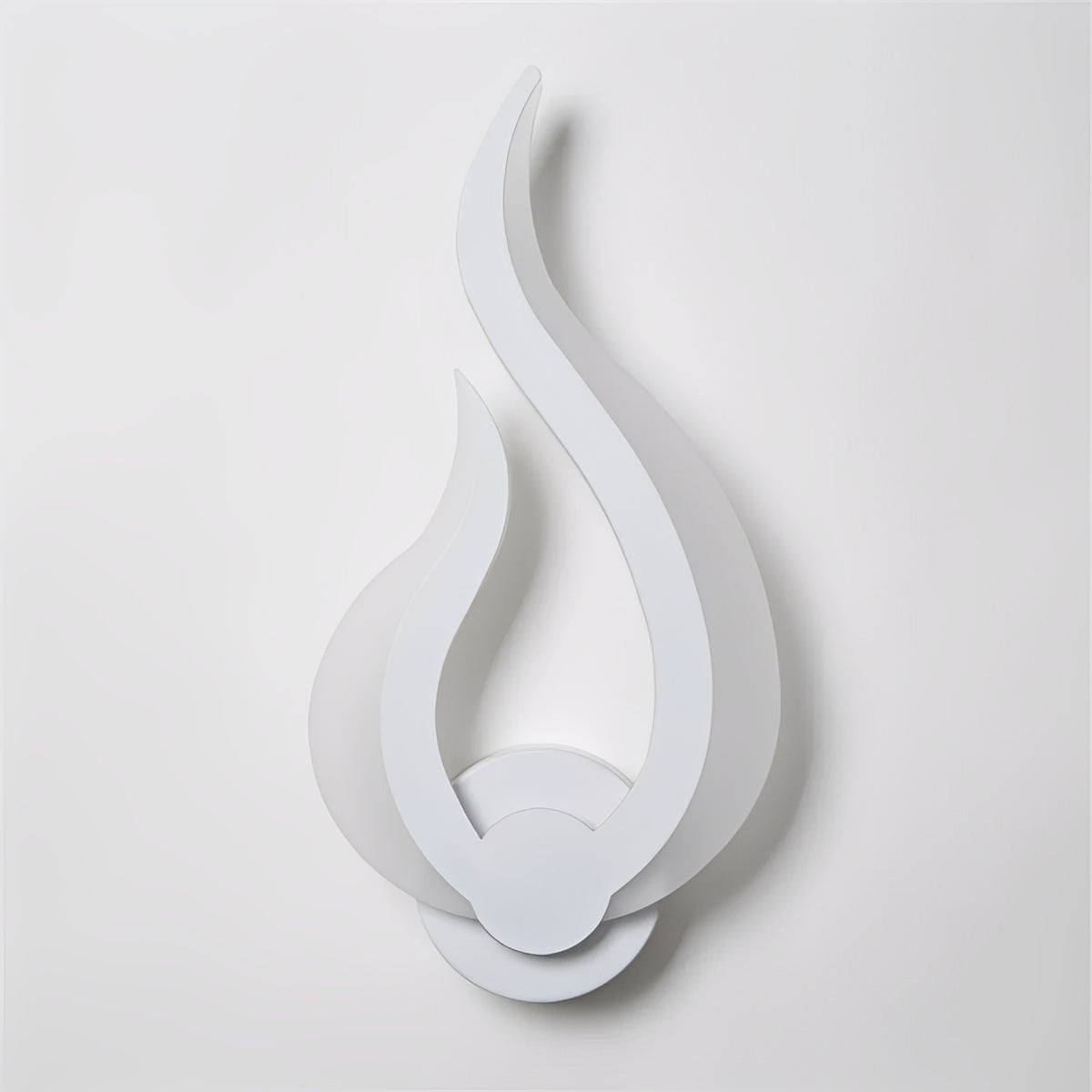 CandleFlicker – Flammenförmige Wandleuchte