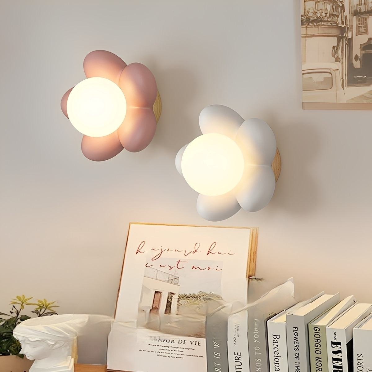 Lily – Wandlampe im Blütenstil
