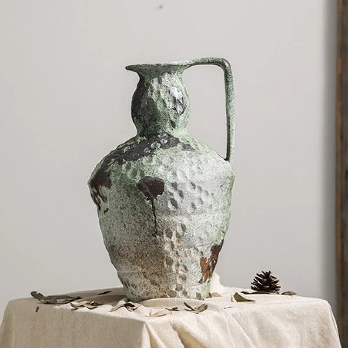 Maya – Handgefertigte Steingutvase