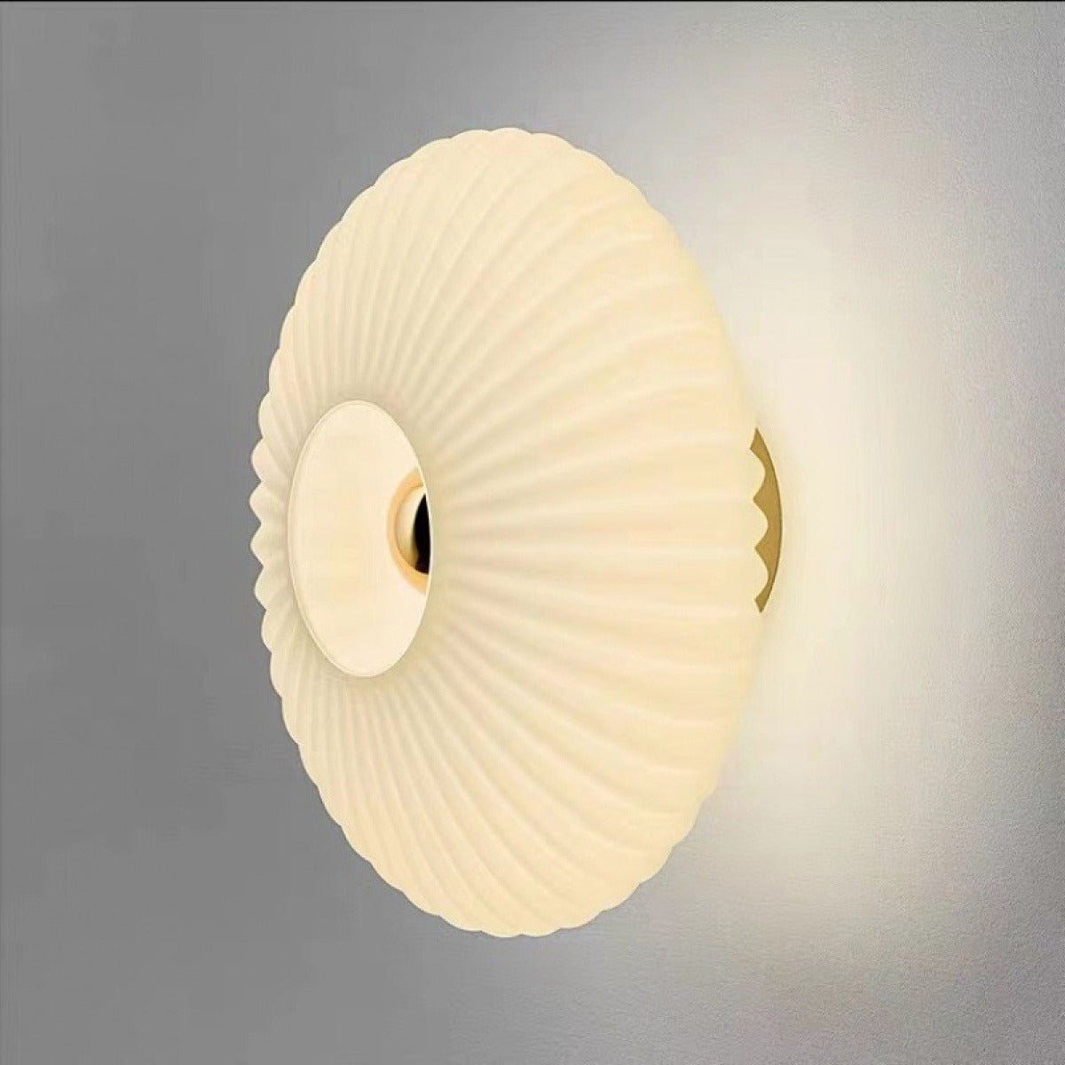 Millie – Französische Mid-Century Glas-Wandlampe