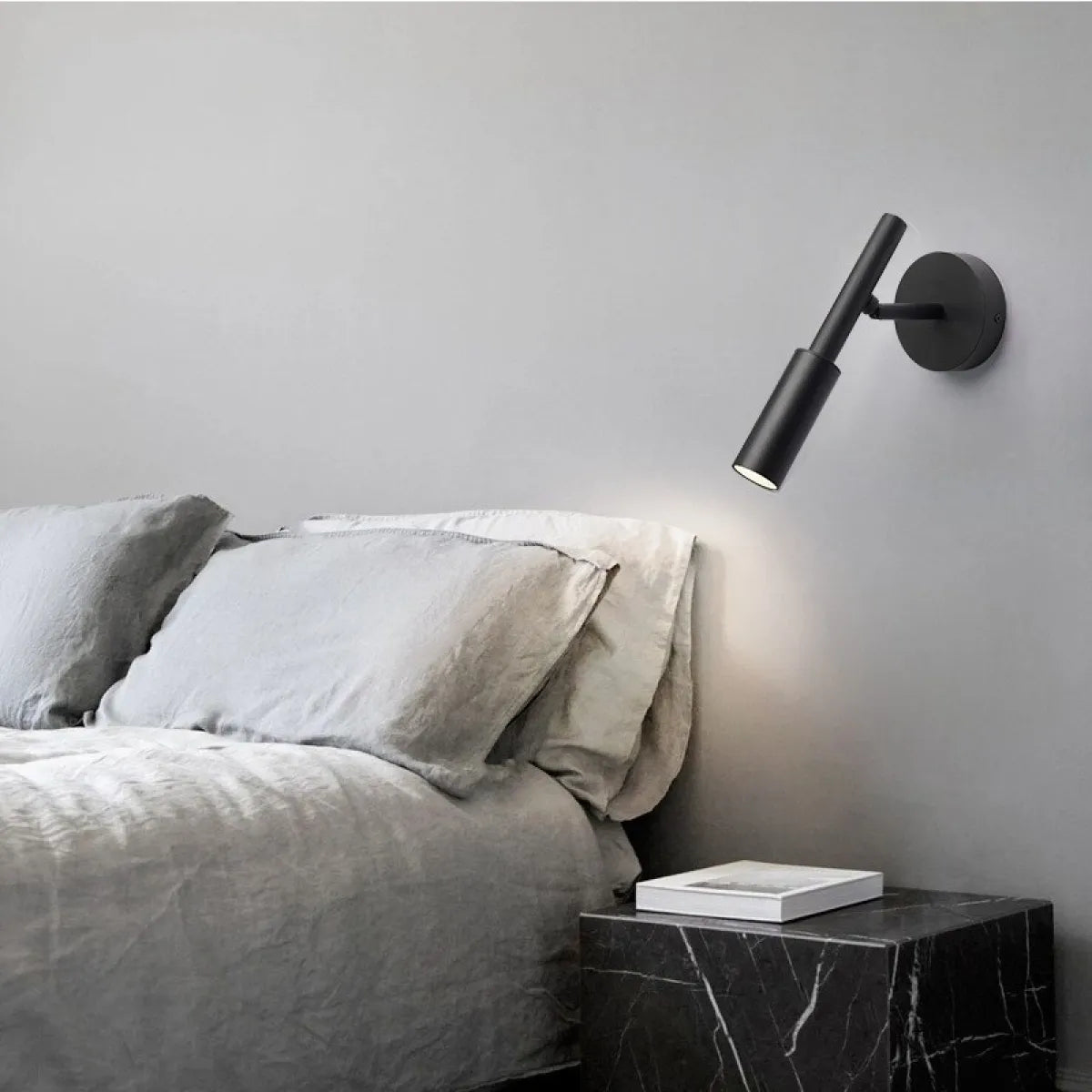Evaro – Schlichte Wandlampe