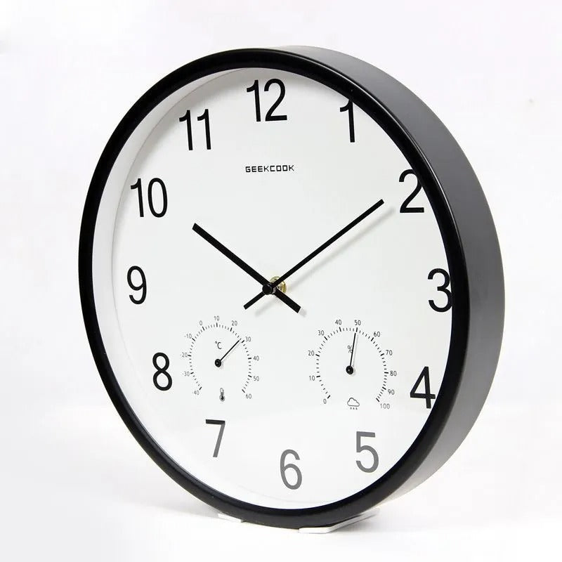 Kjell – Schlichte Nordische Wanduhr