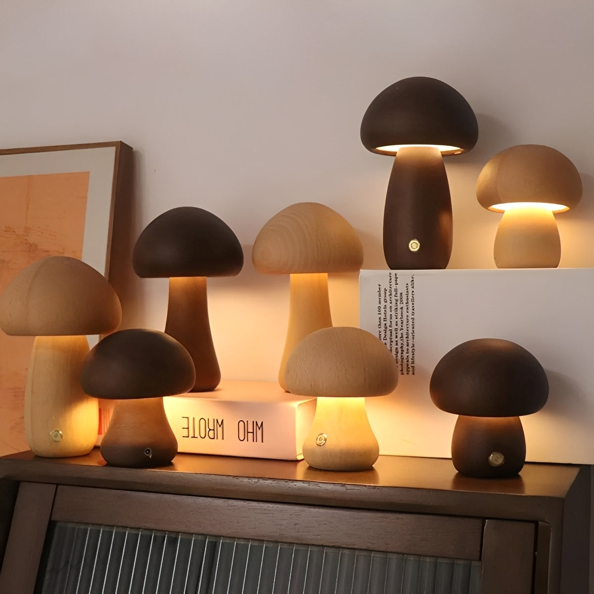 Grace – LED-Nachttischlampe in Pilzform aus Holz