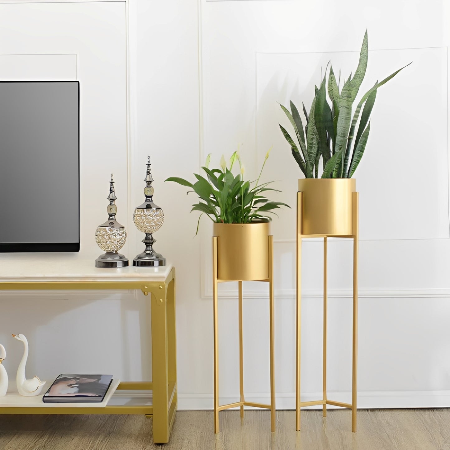 Freja – Nordisches Blumenregal aus Eisen