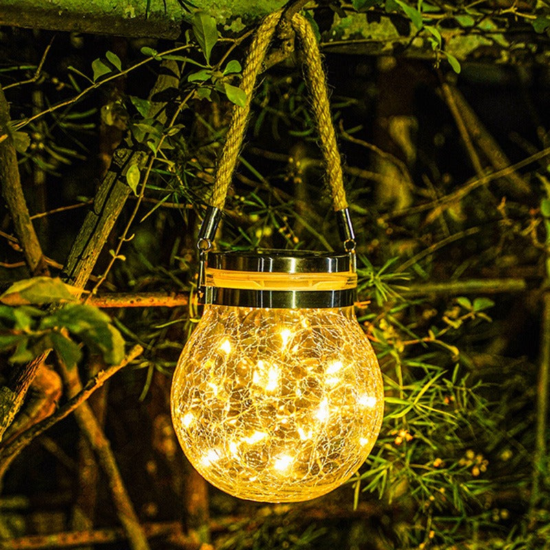 Naomi – Solarbetriebene Gartenlampe