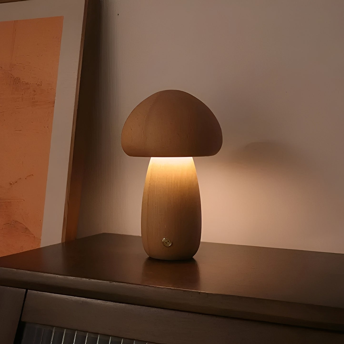 Grace – LED-Nachttischlampe in Pilzform aus Holz