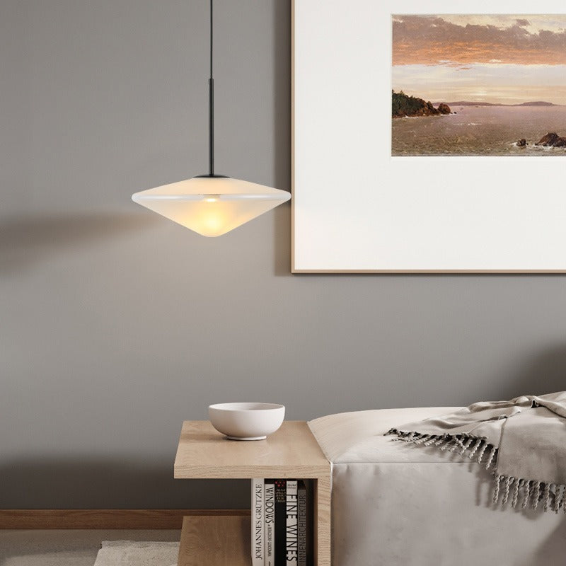 Lerio – Nordische Post-Moderne UFO-Glas-Kronleuchter