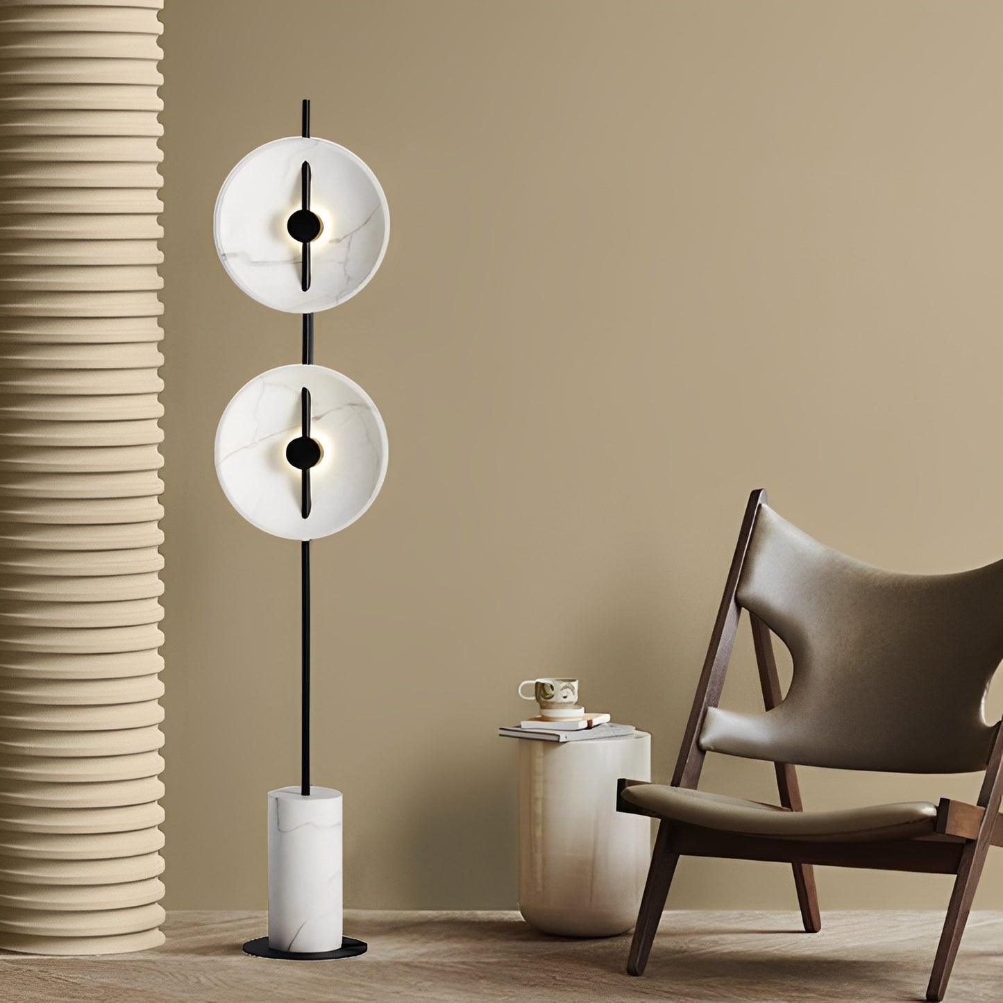 Mariel – Weiße Marmor-Stehlampe