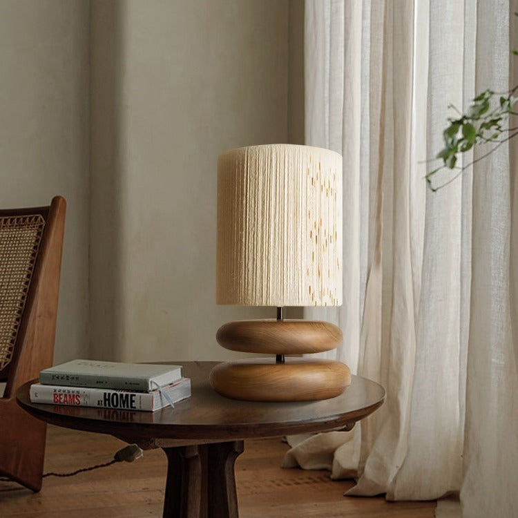 Sza – Kreative Tischlampe aus massivem Holz