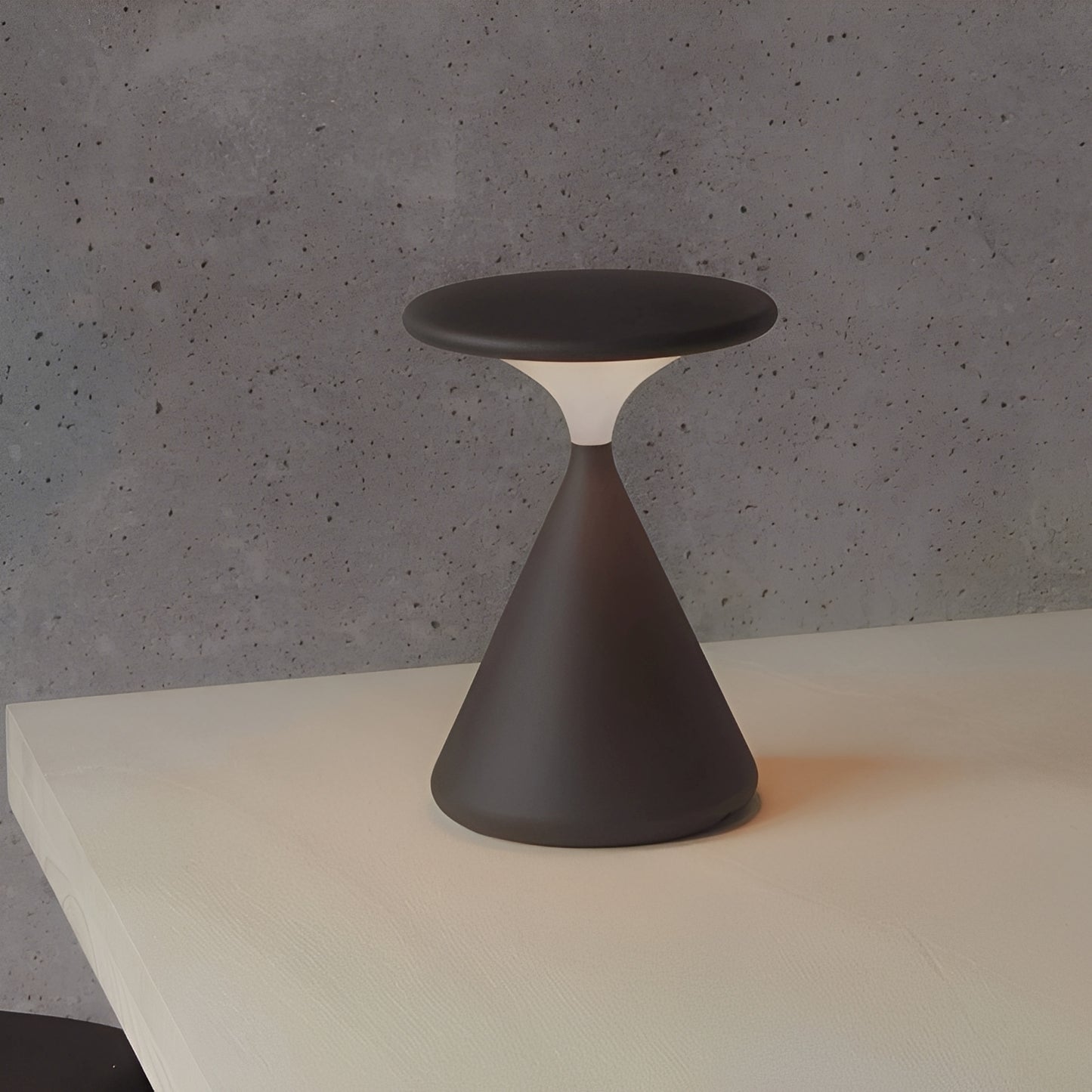 Mira – Tragbare Mini Tischlampe