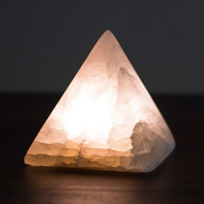 Astra – Naturstein-Pyramidenlampe
