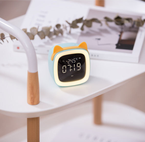 Kaito – Multi-Funktionale LED Weckerlampe