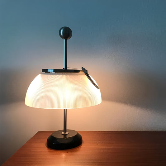 Gary – Moderne Minimalistische Tischlampe