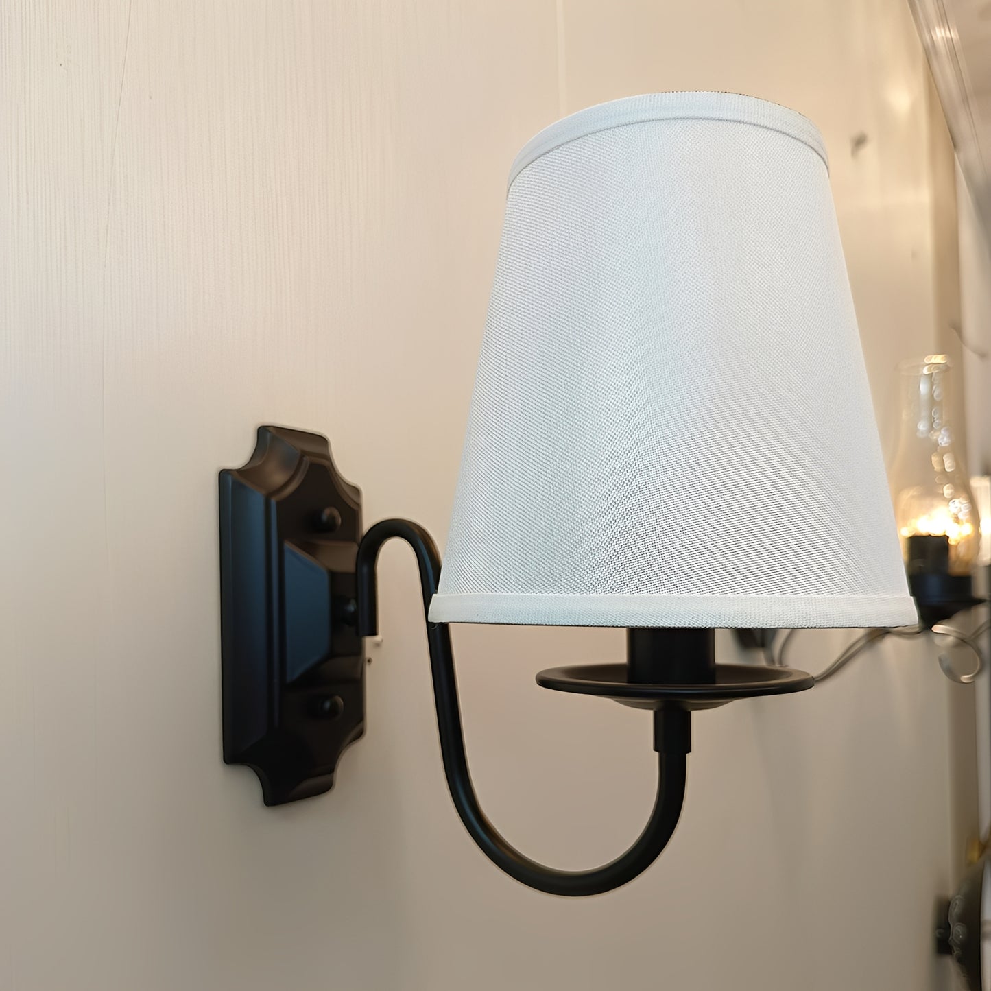Harper – Schmiedeeiserne Wandlampe