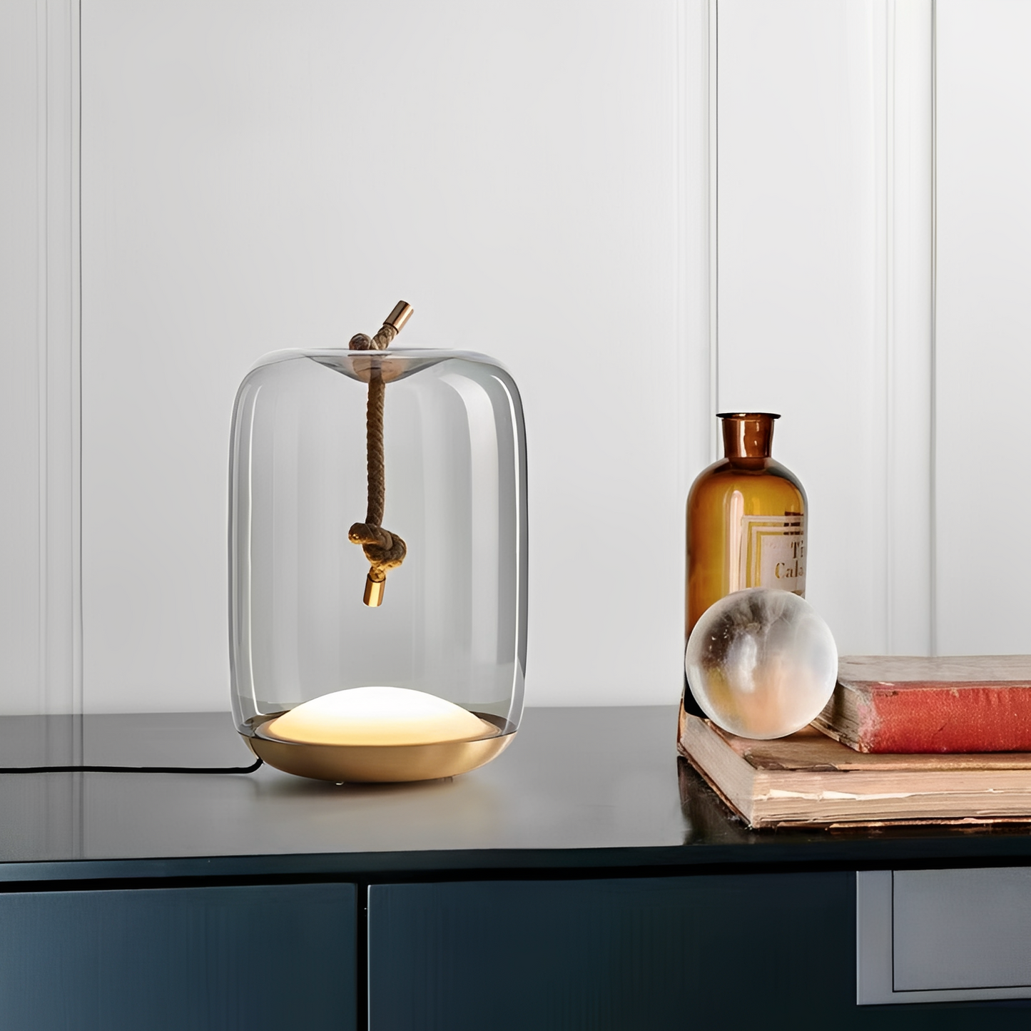 Mario – Moderne Tischlampe