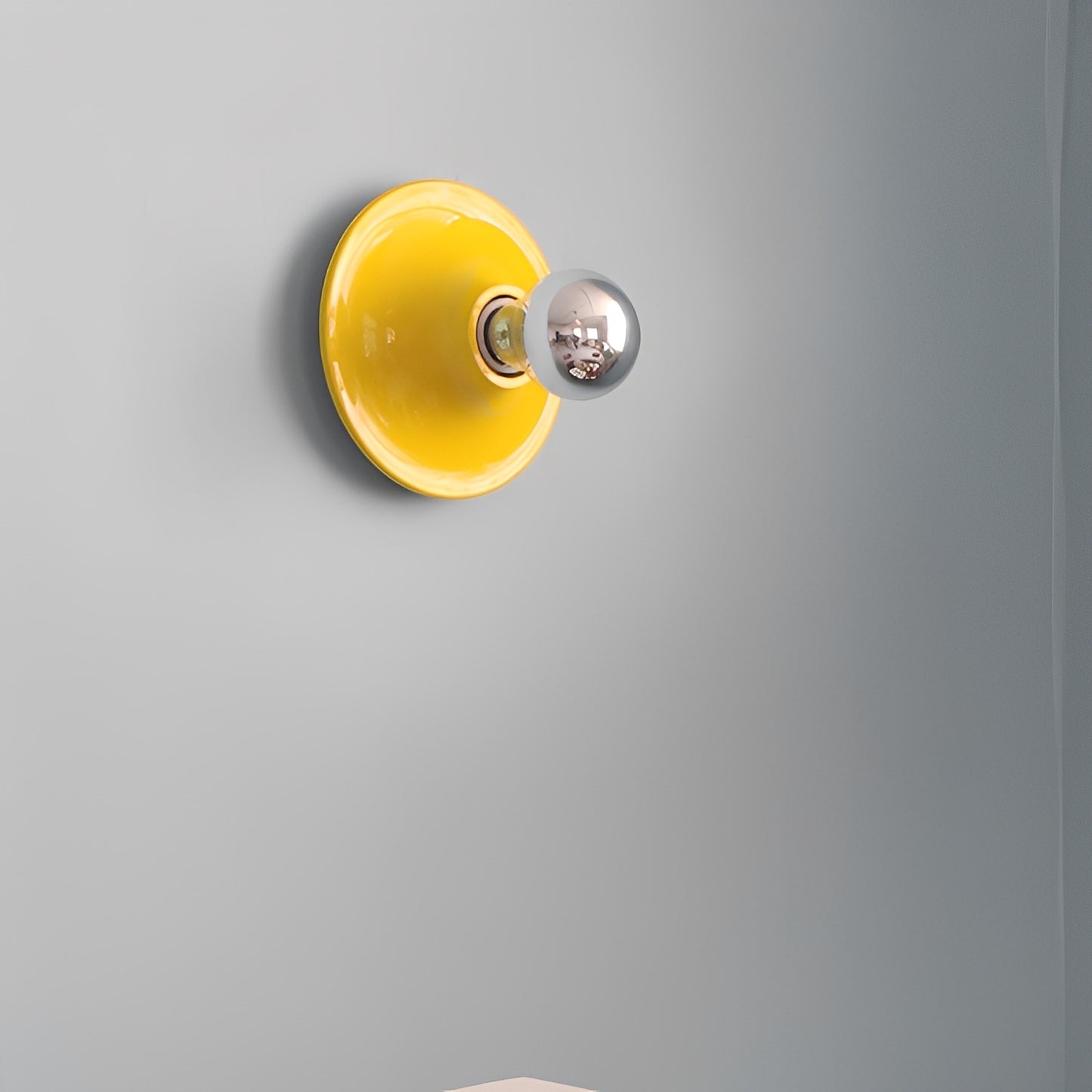 Maxim – Retro-Inspirierte Wandlampe