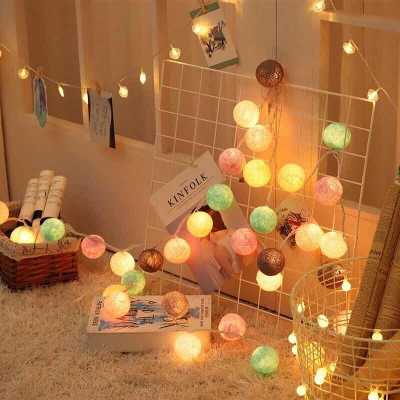 Hazel – Bunte LED-Kugellichterkette aus Baumwolle