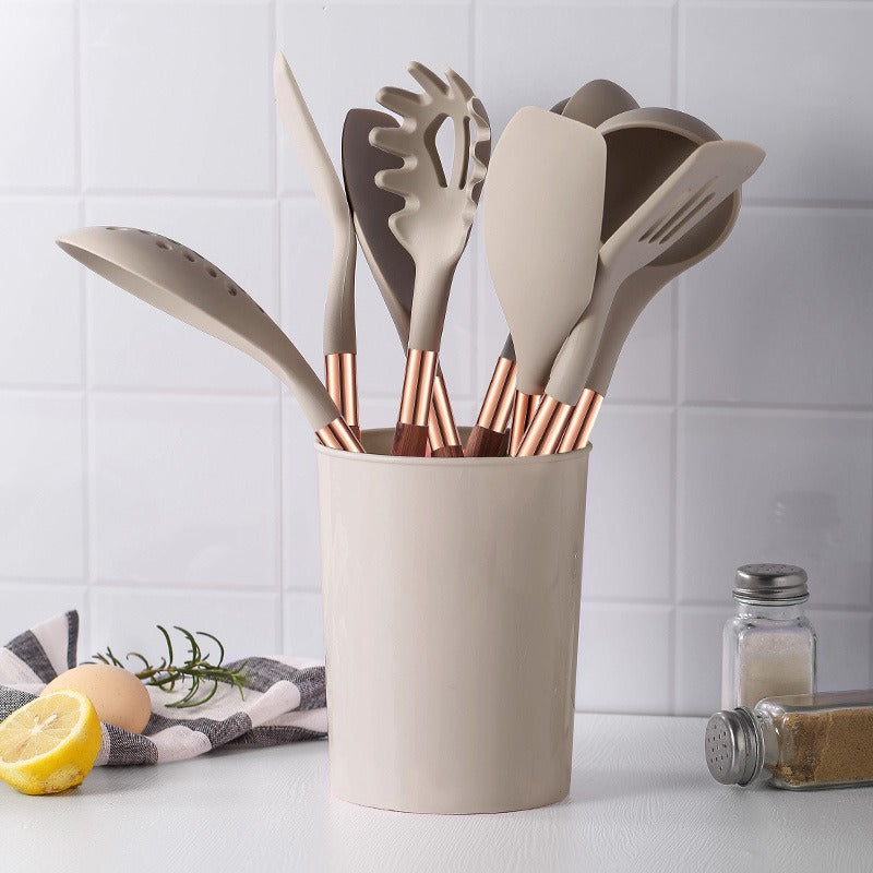 Liora – Silikon-Küchenset mit Holzgriff und Halter