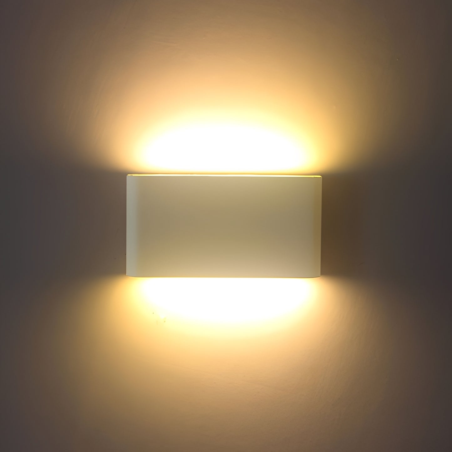 Avela – Schlichte LED Außen-Wandleuchte