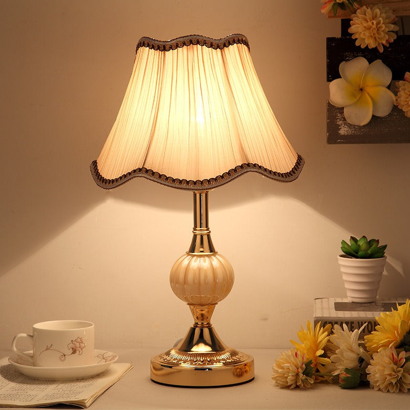 Miyako – Hochwertige Glas-Tischlampe