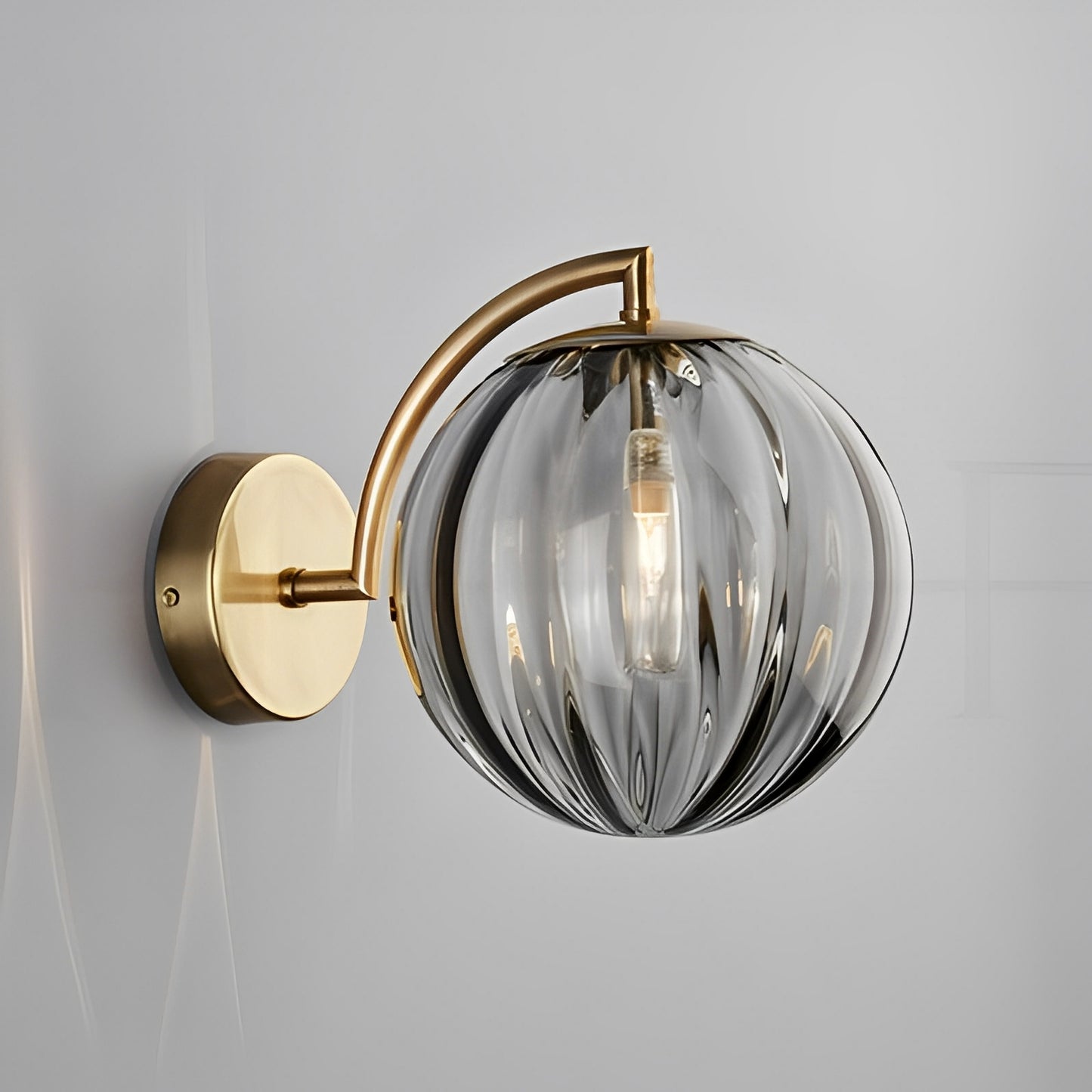 Selma – Europäische Wandlampe