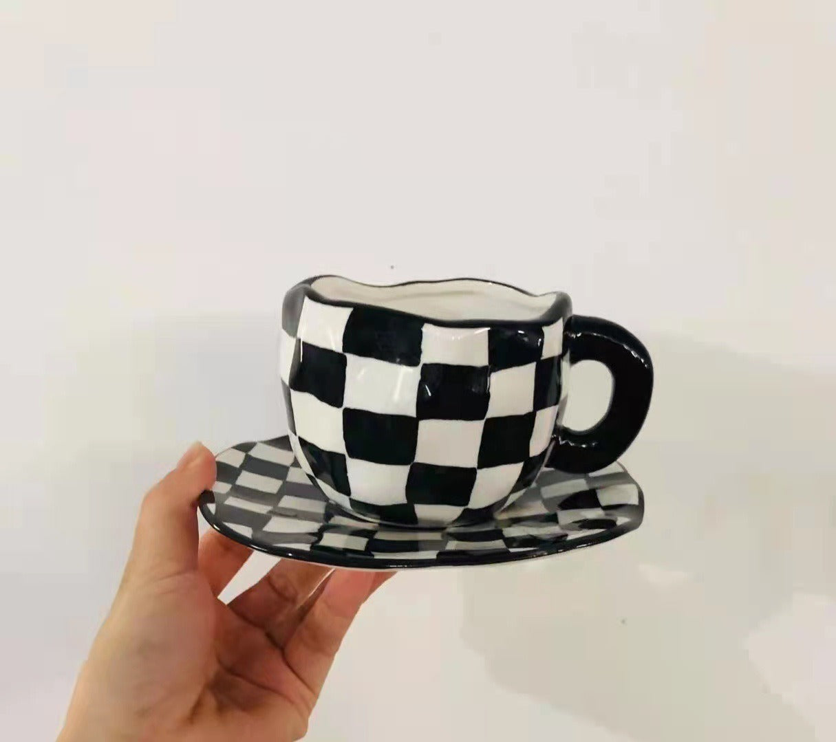 Arielle – Retro Herz Hand Pinch Kaffeetasse