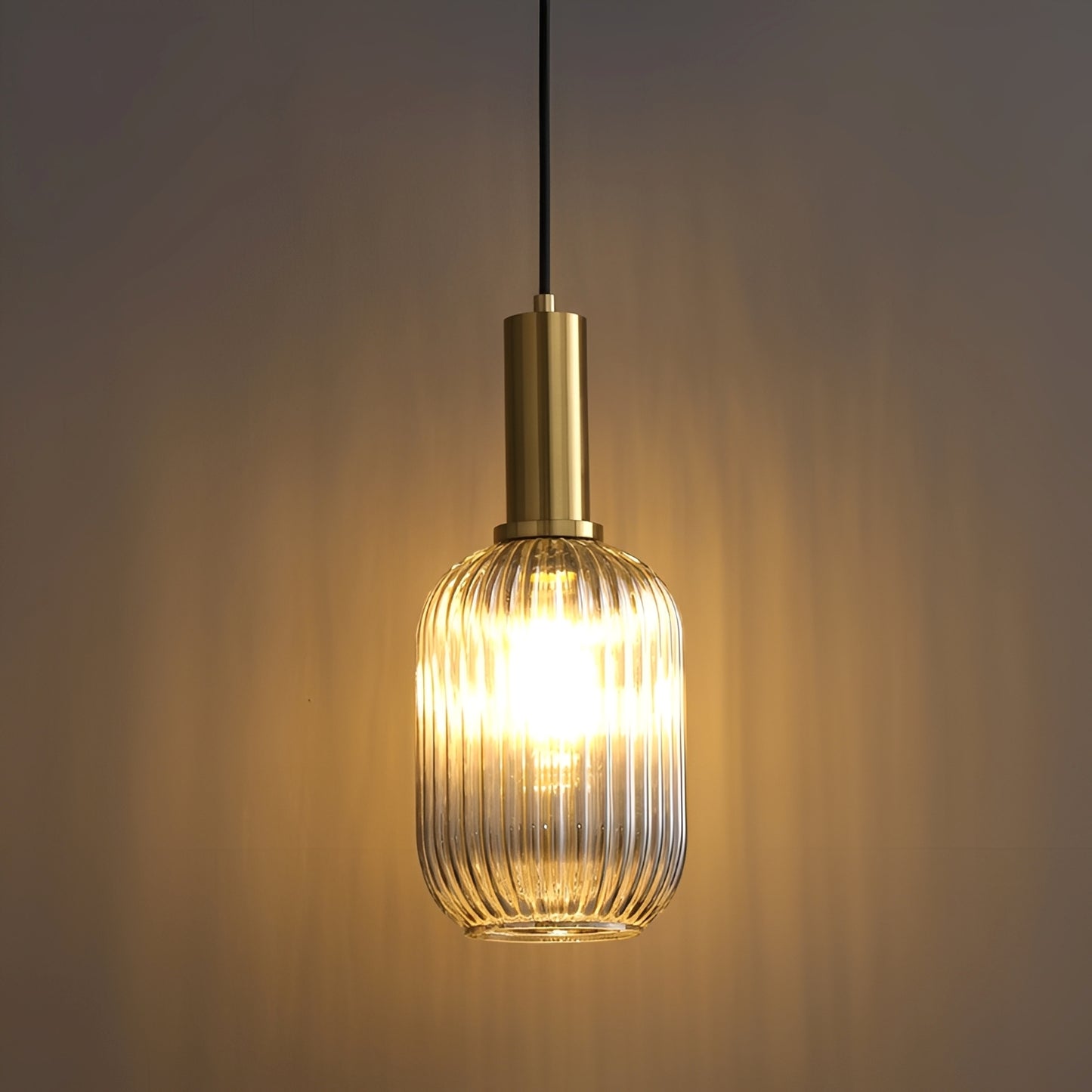 Dario – Rauchglas Pendelleuchte