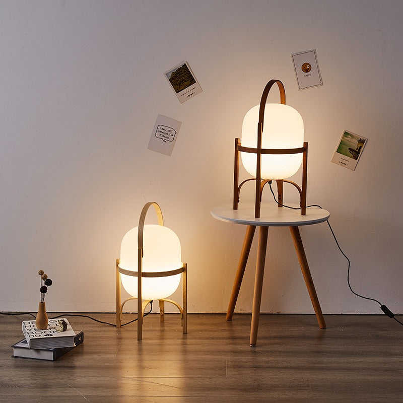 Malin – Holz & Glas Stehlampe