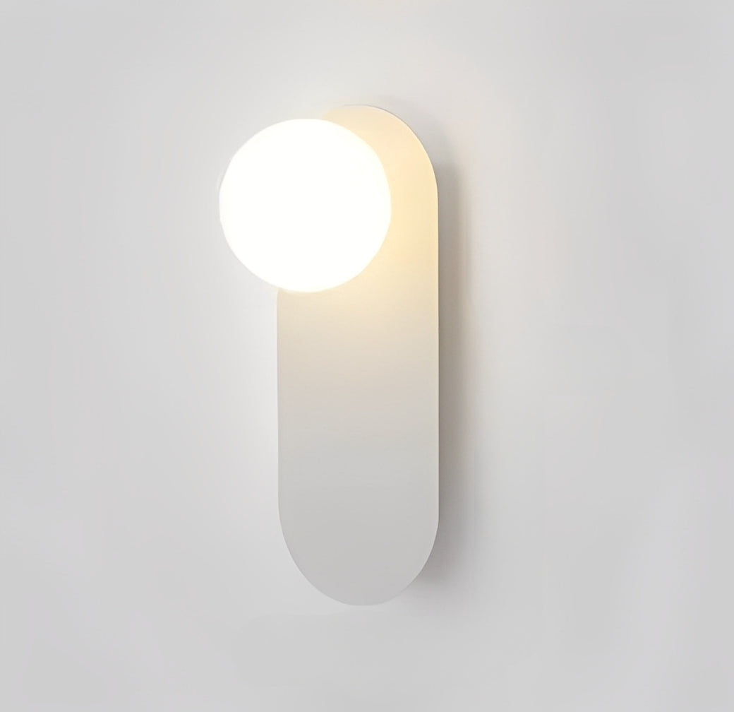 Lucie – Ovale Wandlampe