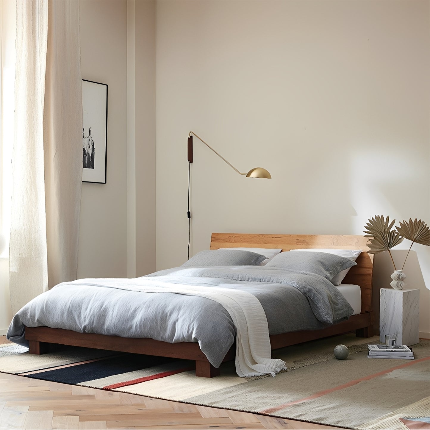 Petra – Designer Wandlampe in Blütenblattform